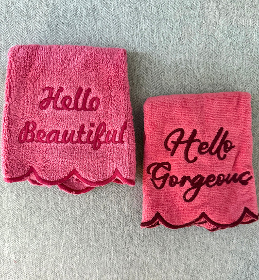 Scalloped Make Up Towels
